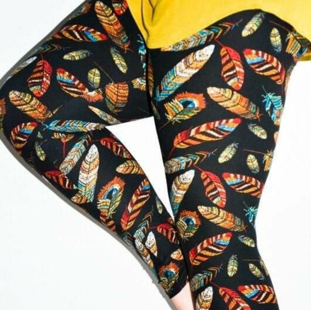 LEGGINGS DEPOT Feather Print Full Length Leggings Size 12 NWT